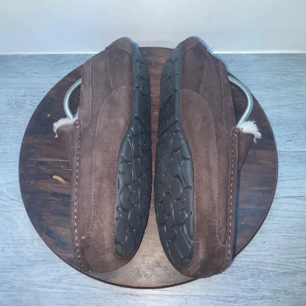 UGG 1101110 Men's Brown Sheepskin Suede Slippers Moccasin Shoes Size 9 Comfort